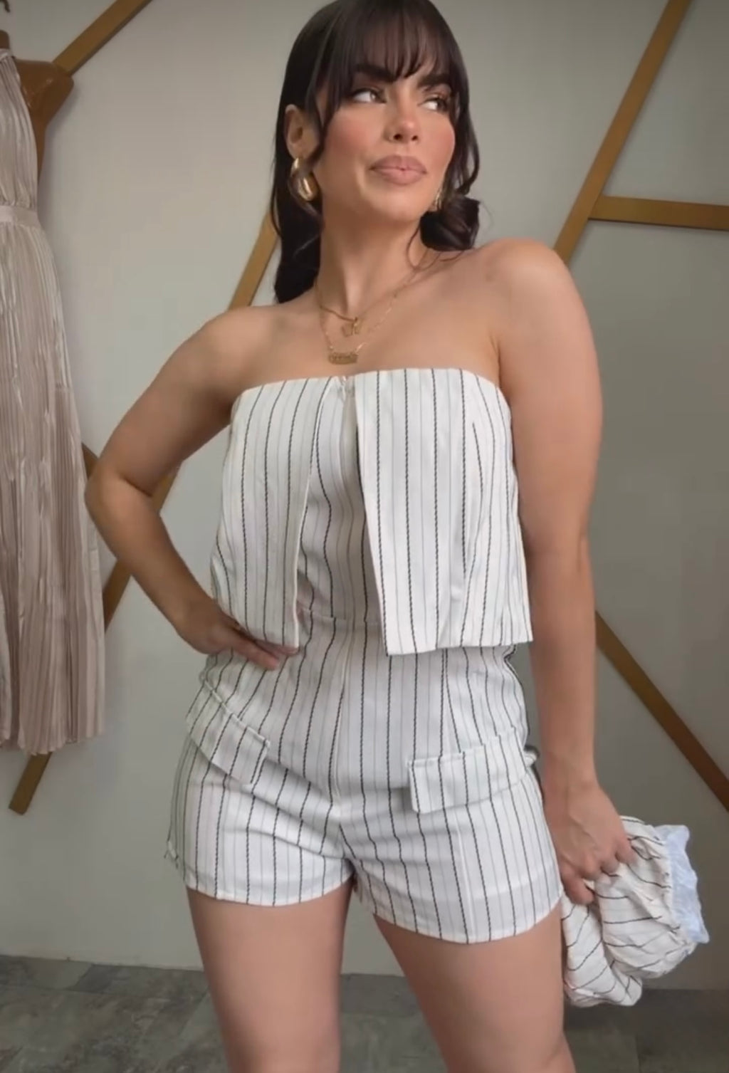 Strapless Line Romper