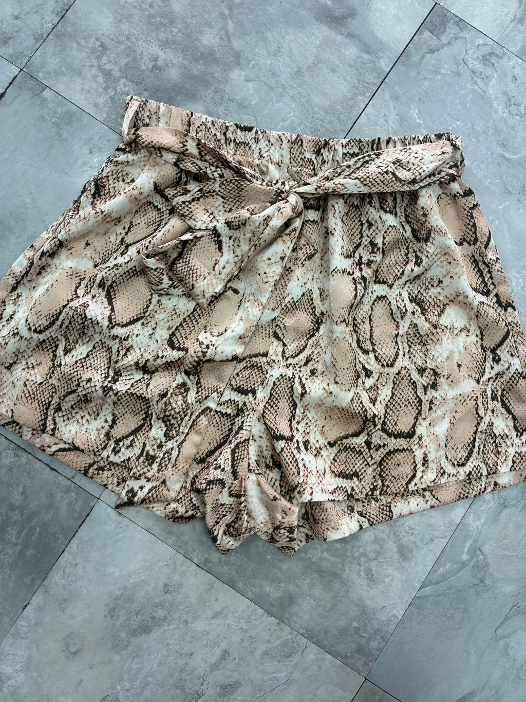 Animal short print